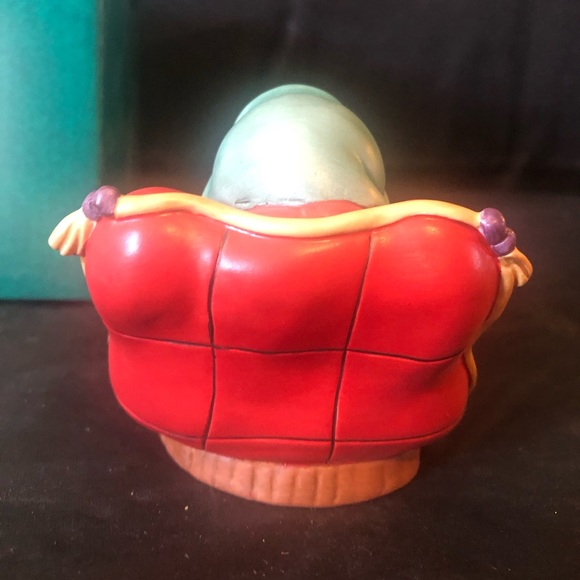 Sleepy zzzzzz fine porcelain figure playing fish flute pipe by Walt Disney - Picture 9 of 10